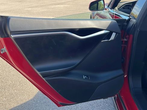 Used 2016 Tesla Model S P90D image 26