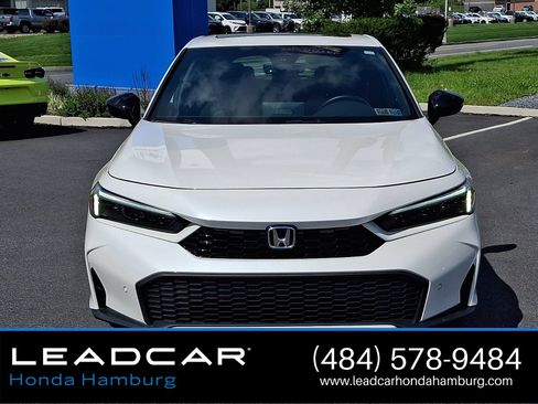 Used 2025 Honda Civic Sport Touring image 2