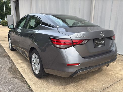 Certified 2025 Nissan Sentra S FWD image 5