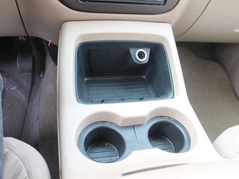 Used 2003 Ford Expedition Eddie Bauer image 39