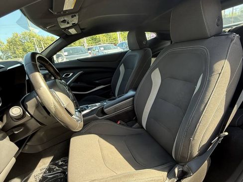 Used 2018 Chevrolet Camaro LT w/ RS Package RWD image 10