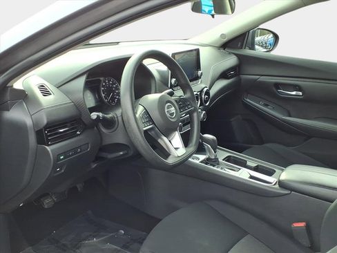 Used 2023 Nissan Sentra SV image 8