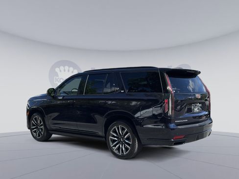 Used 2023 Cadillac Escalade Sport w/ Touring Package AWD/4WD image 8