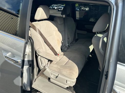 Used 2012 Honda Odyssey EX image 26