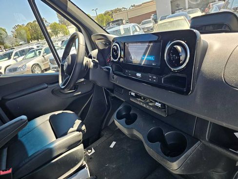 Used 2026 Mercedes-Benz Sprinter 2500 image 11