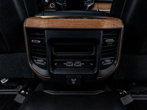 Used 2022 RAM 3500 Limited image 32