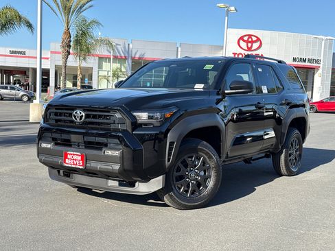New 2026 Toyota 4Runner SR5 image 2