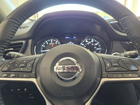 Used 2019 Nissan Rogue SL w/ Premium Package image 31