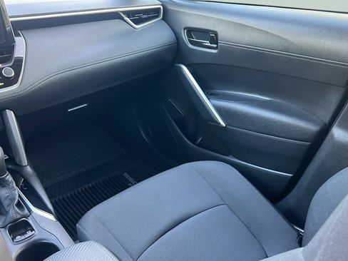 Certified 2023 Toyota Corolla Cross LE w/ Moonroof Package AWD/4WD image 13