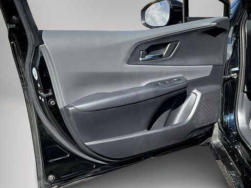 Used 2024 Toyota Prius XLE image 20