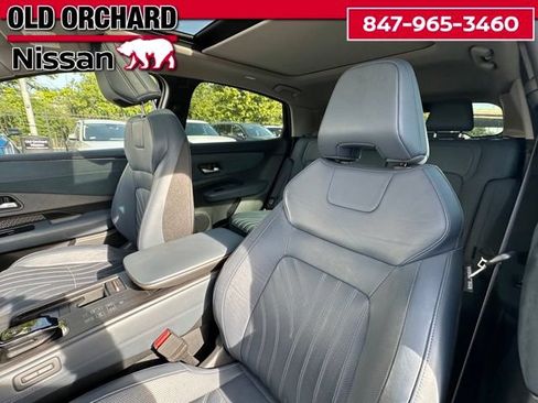 Used 2023 Nissan Ariya AWD/4WD image 12