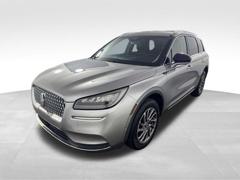 Used 2022 Lincoln Corsair AWD w/ Equipment Group 101A image 3