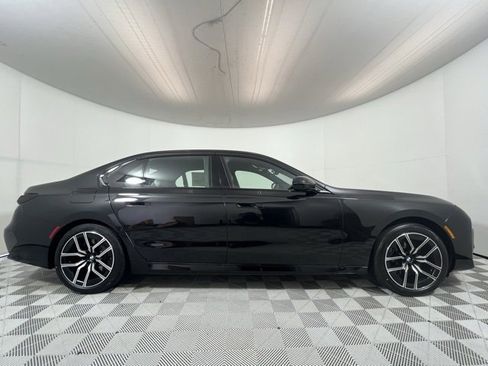 New 2026 BMW 740i xDrive image 8