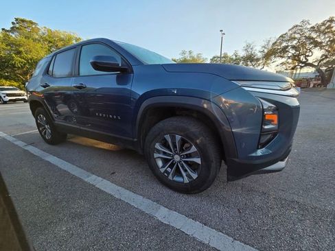 Used 2025 Chevrolet Equinox LT image 3