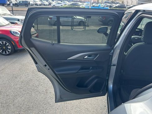 Used 2025 Chevrolet Equinox EV LT FWD image 44