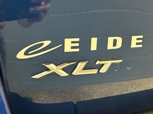Used 2022 Ford Explorer XLT w/ Equipment Group 202A AWD/4WD image 37