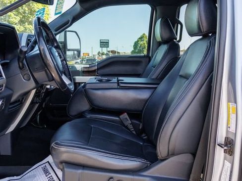 Used 2022 Ford F350 Lariat w/ Lariat Ultimate Package AWD/4WD image 6