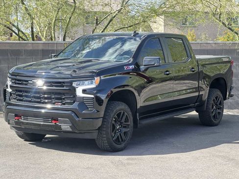Used 2023 Chevrolet Silverado 1500 LT Trail Boss w/ Protection Package AWD/4WD image 4