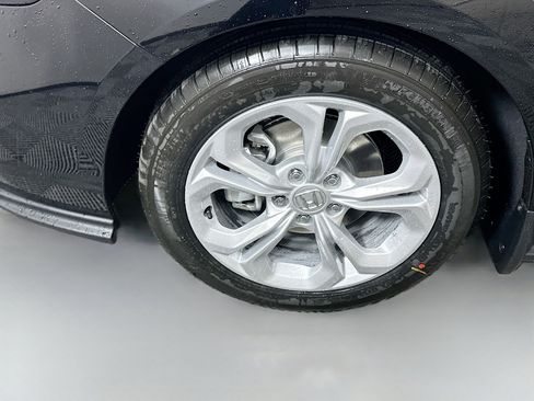 Used 2025 Honda Accord LX image 23