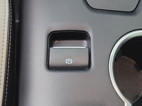 Used 2024 Ford Mustang GT Premium image 30