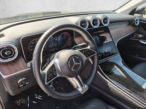 Certified 2025 Mercedes-Benz GLC 350e 4MATIC image 10