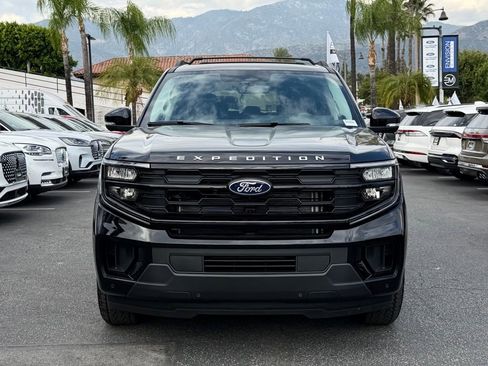 New 2026 Ford Expedition Max Active RWD image 3