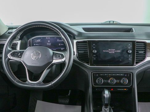 Used 2022 Volkswagen Atlas SE FWD image 17