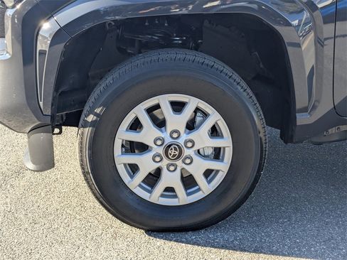 Used 2025 Toyota Tacoma SR5 image 10