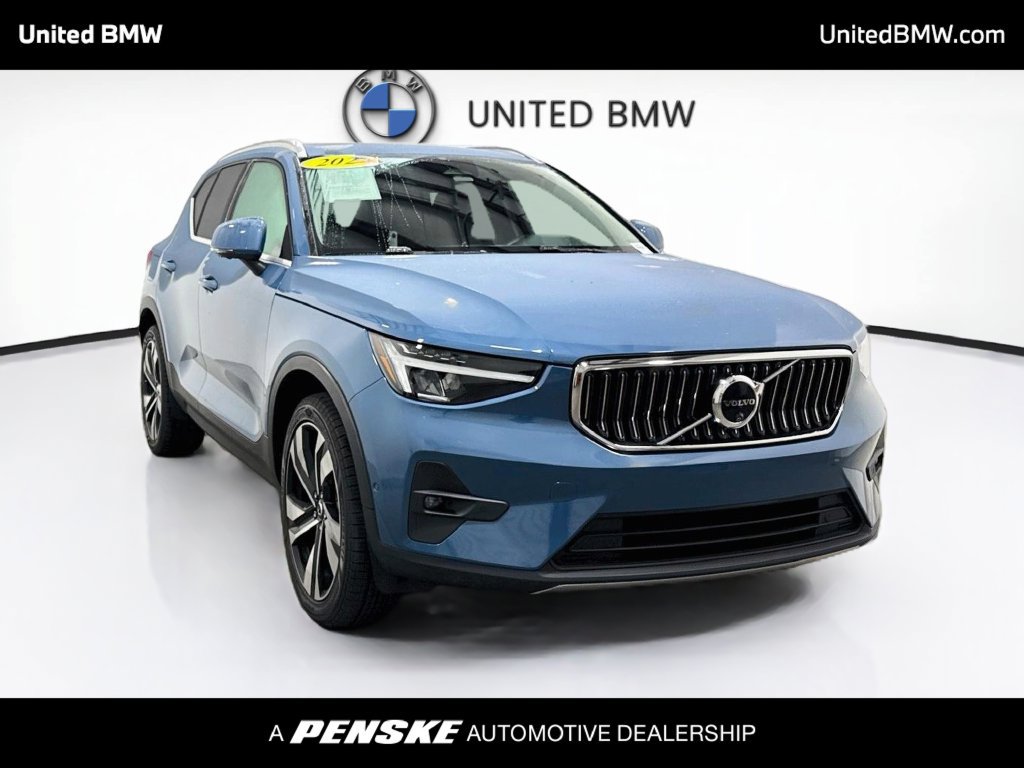 Used 2024 Volvo XC40 B5 Plus w/ Protection Package Premier AWD/4WD image 2