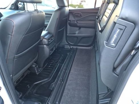 Certified 2025 Honda Ridgeline TrailSport image 40