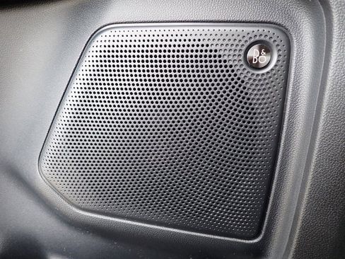 Used 2025 Ford Escape Platinum w/ Premium Technology Package image 21