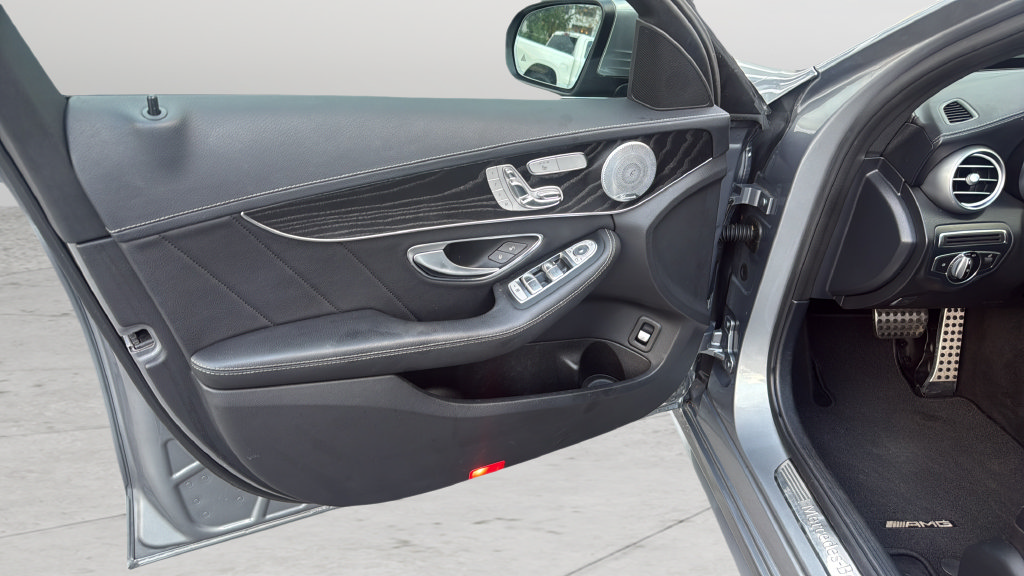 Used 2016 Mercedes-Benz C 300 4MATIC Sedan image 10