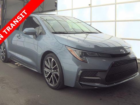 Used 2020 Toyota Corolla SE image 3