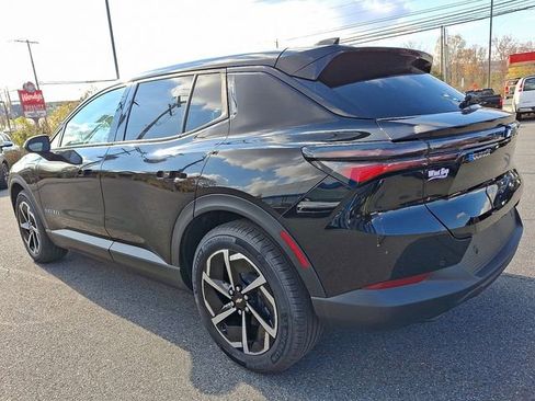 Used 2025 Chevrolet Equinox EV LT image 4