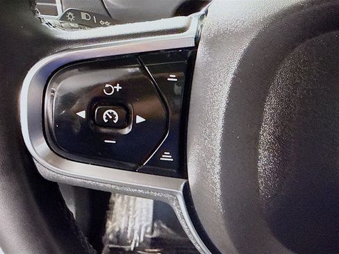 Used 2024 Volvo XC90 B5 Plus image 14