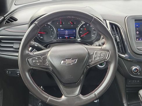 Used 2022 Chevrolet Equinox RS w/ LPO, Floor Liner Package FWD image 12