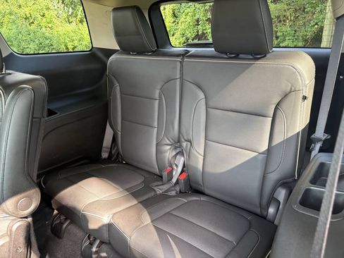 Used 2017 GMC Acadia Denali AWD/4WD image 28