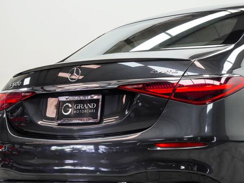 Used 2022 Mercedes-Benz S 500 4MATIC w/ AMG Line Package image 12