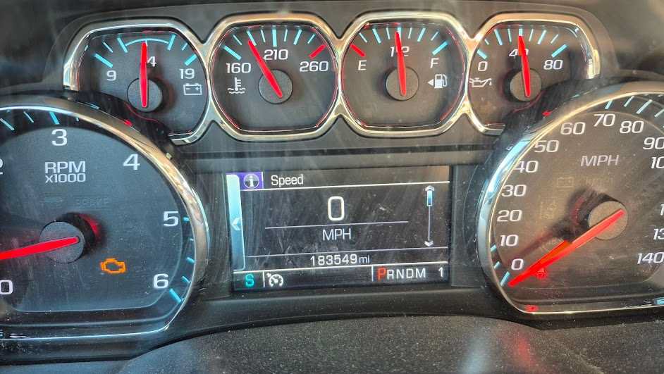 Used 2015 Chevrolet Silverado 2500 LT w/ LT Convenience Package AWD/4WD image 8
