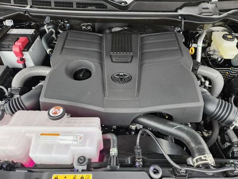 New 2026 Toyota Tundra Limited AWD/4WD image 26
