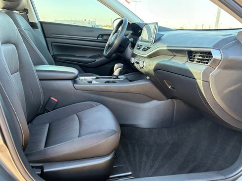 Certified 2025 Nissan Altima 2.5 S image 37