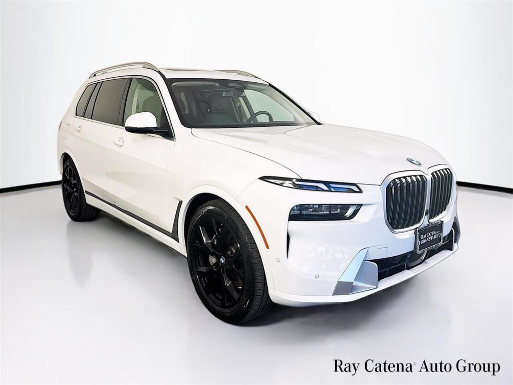 Used 2026 BMW X7 xDrive40i w/ Premium Package AWD/4WD image 1
