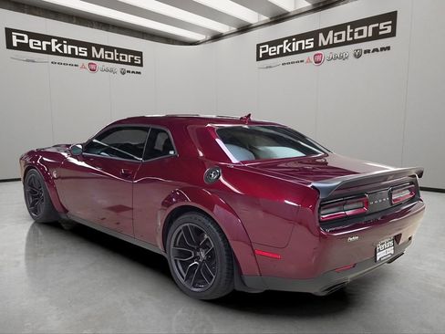 Used 2019 Dodge Challenger SRT Hellcat image 3