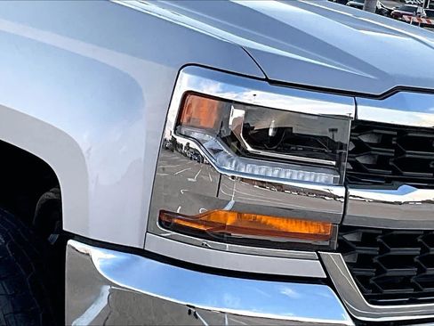 Used 2016 Chevrolet Silverado 1500 LT AWD/4WD image 28