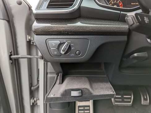 Used 2019 Audi SQ5 Premium Plus w/ Premium Plus Package image 15