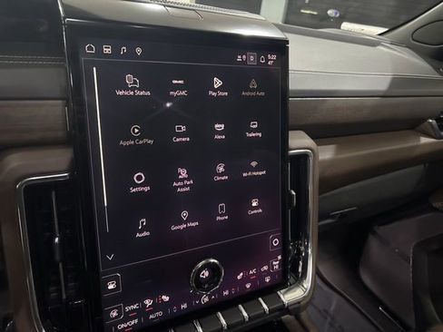 Used 2025 GMC Yukon Denali Ultimate image 42