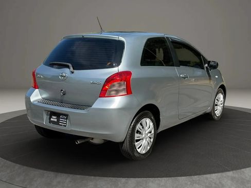 Used 2007 Toyota Yaris 2-Door Hatchback w/ Convenience Pkg FWD image 6