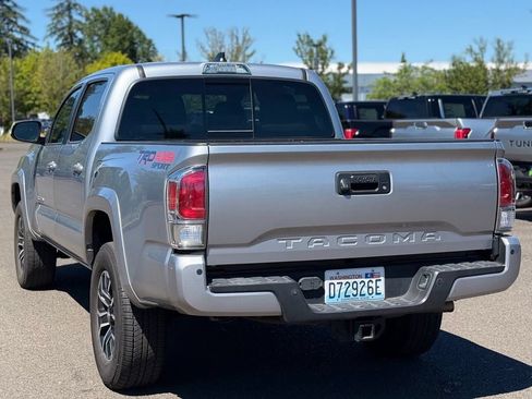 Used 2021 Toyota Tacoma TRD Sport w/ Technology Package AWD/4WD image 3