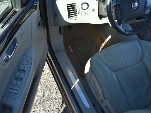 Used 2011 Cadillac DTS Premium w/ Driver Awareness Package image 25