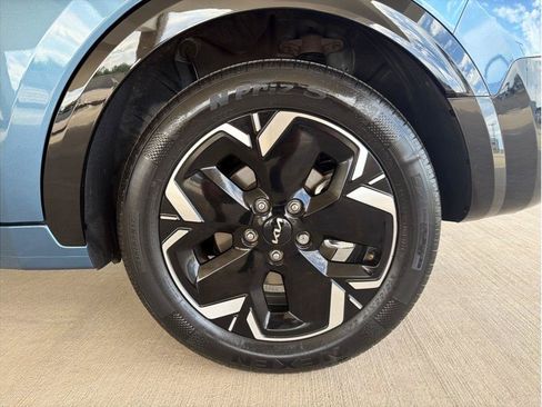 Used 2023 Kia Niro Wind w/ Wind Preserve Package FWD image 30